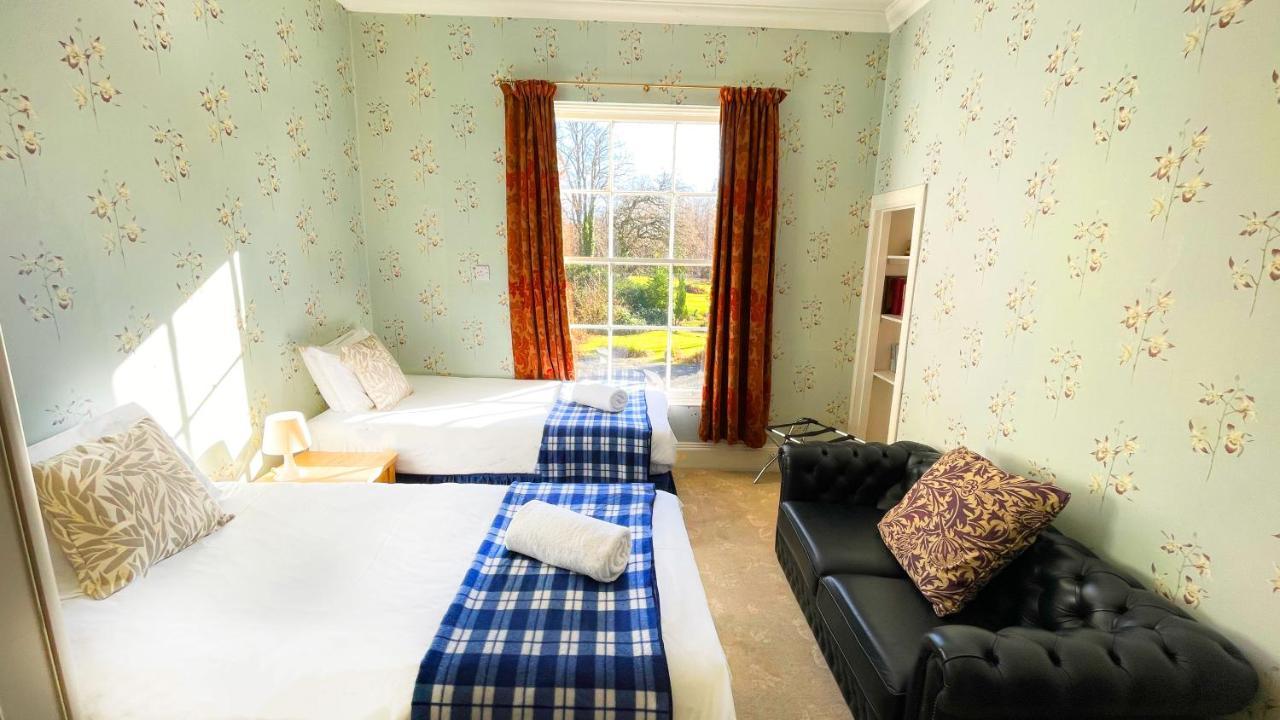 Gorebridge Kirkhill Estate Rooms מראה חיצוני תמונה