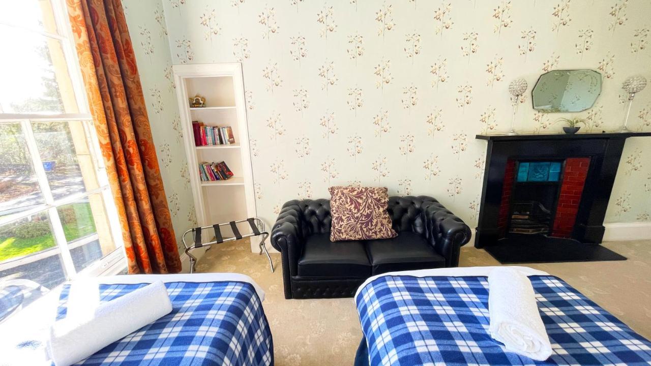 Gorebridge Kirkhill Estate Rooms מראה חיצוני תמונה